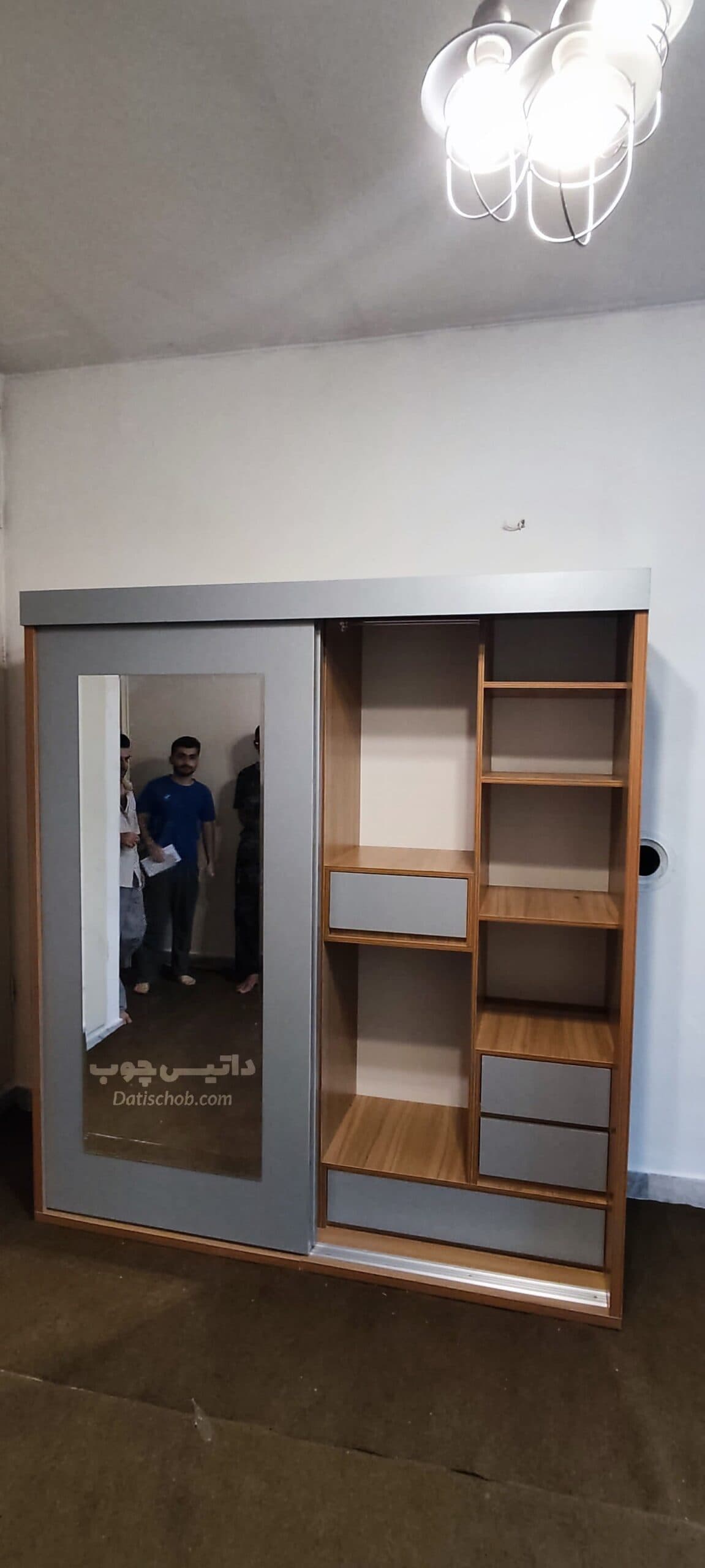 کمد ریلی دو درب ساده طوسی مدل C24
