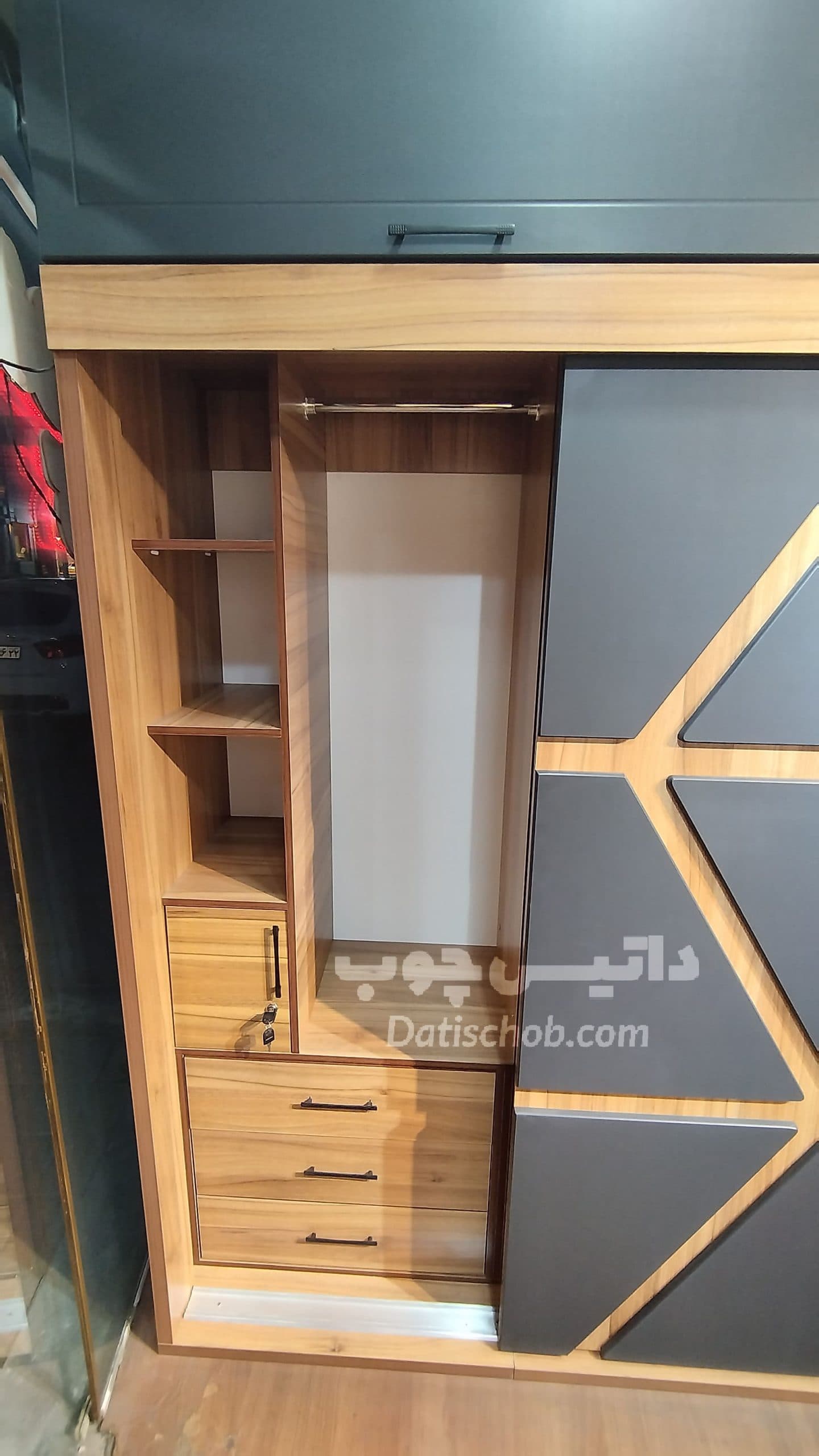کمد ریلی سه درب جادار ممبران شیک مدل C23